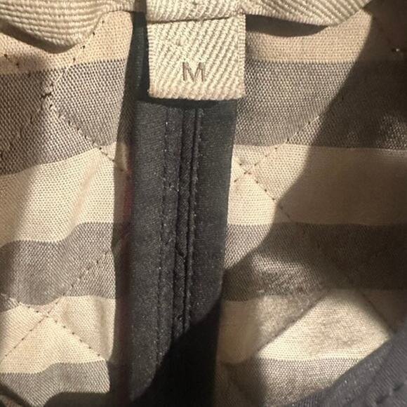 Burberry Quilted Jacket - Picture 4 of 10